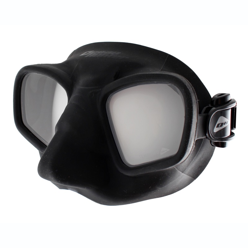 The Silent Mask has a considerably lower internal volume than other full face masks, meaning you do not need to equalise as frequently.