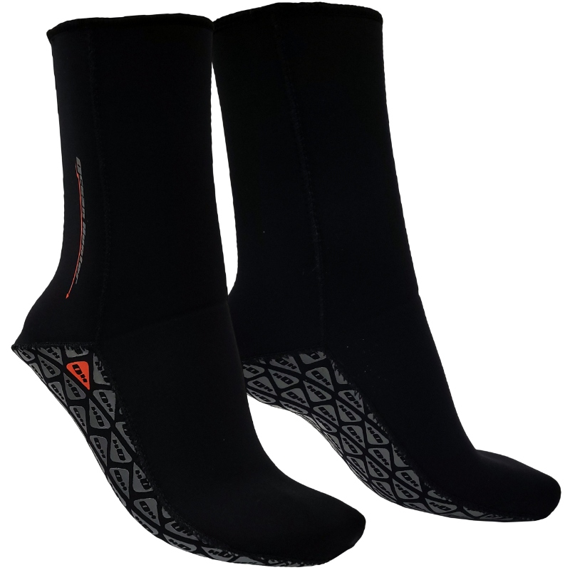 Keep your feet warm with a comfortable neoprene layer perfect for under your wetsuit.