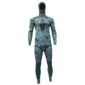 By using the successful Extreme panel design which is well known for its comfort and fit, we added HS super-stretch neoprene to further increase comfort and reduce breathing effort leading into your dive.